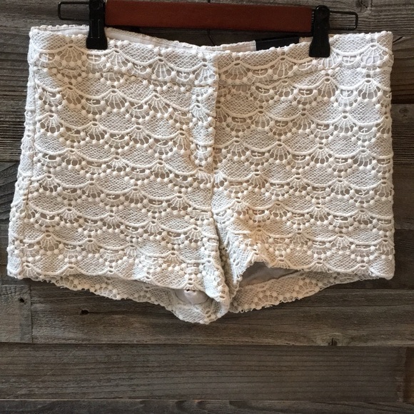Express Pants - NWT Express high waist crochet shorts size 6